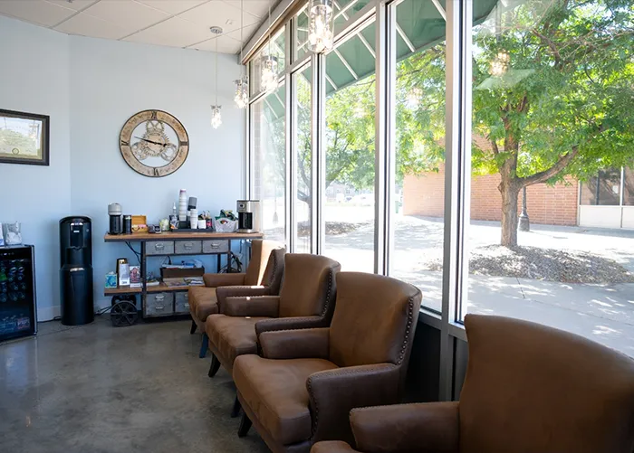 Comfortable waiting area with seating at Parker Dental Implant and Specialty Center Comfortable waiting area with seating at Parker Dental Implant and Specialty Center